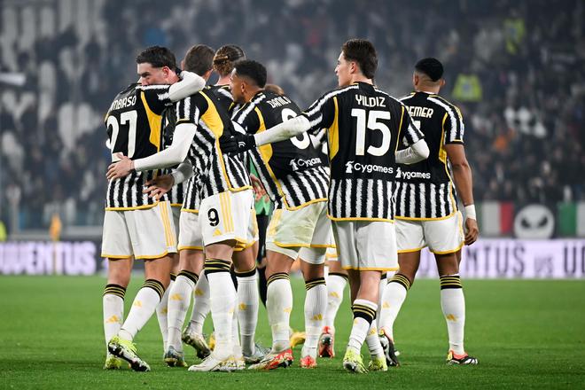 记者：恩昆库在冬窗的未来值得关注；米兰会和经纪人谈莱万（记者：冬窗恩昆库动向值得关注，米兰将与莱万经纪人会谈）