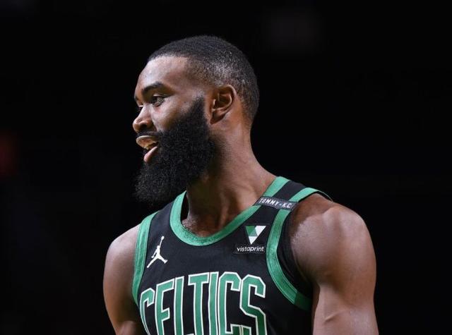 热身赛：U18国青2-1吉尔吉斯斯坦U18，魏祥鑫、贾伟伟建功（U18热身赛：国青2-1击败吉尔吉斯斯坦U18，魏祥鑫与贾伟伟破门）