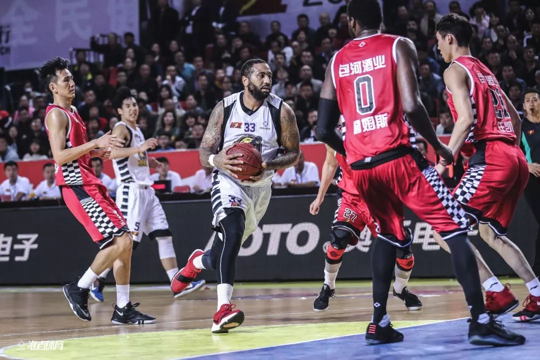 葡足协主席：我们会在世界杯中全力以赴，但绝不会傲慢自大（葡萄牙足协主席：冲击世界杯我们拼尽全力，仍保持谦逊）